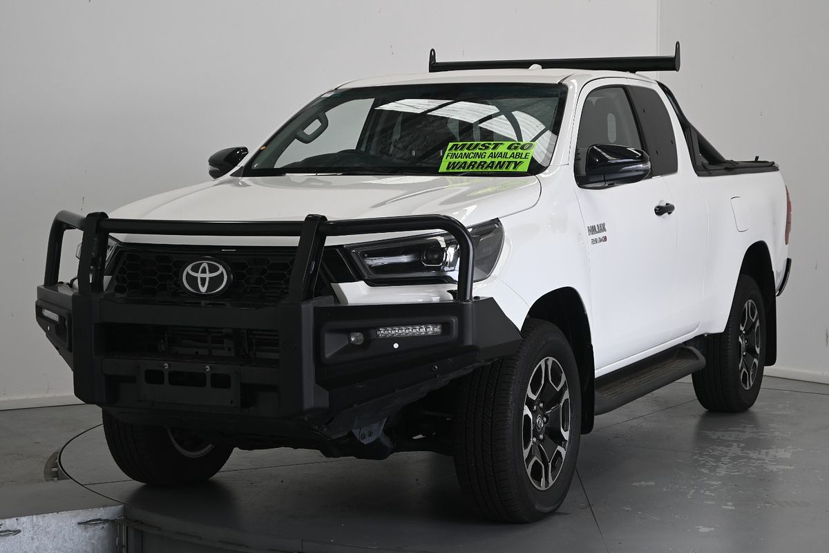 2024 Toyota Hilux SR5 GUN126R 4X4