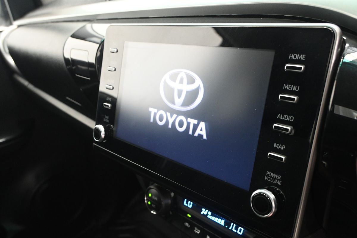 2024 Toyota Hilux SR5 GUN126R 4X4