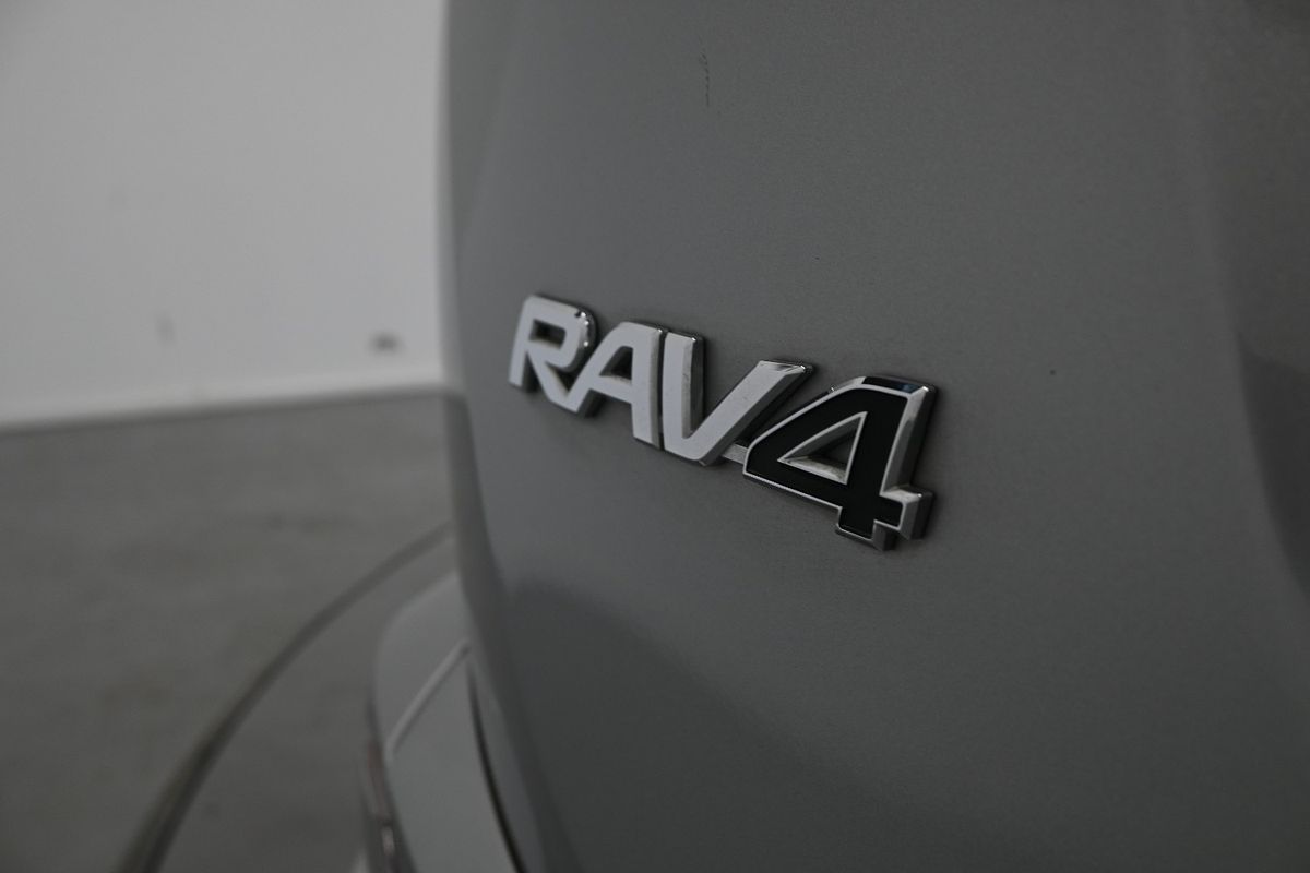 2018 Toyota RAV4 GXL ZSA42R