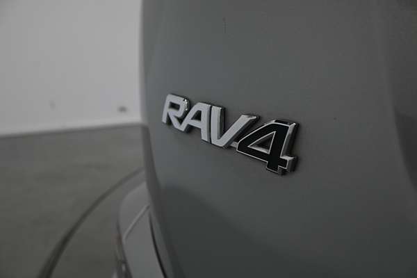 2018 Toyota RAV4 GXL ZSA42R