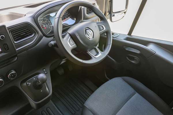 2023 Renault Master Pro 120kW X62 Phase 2