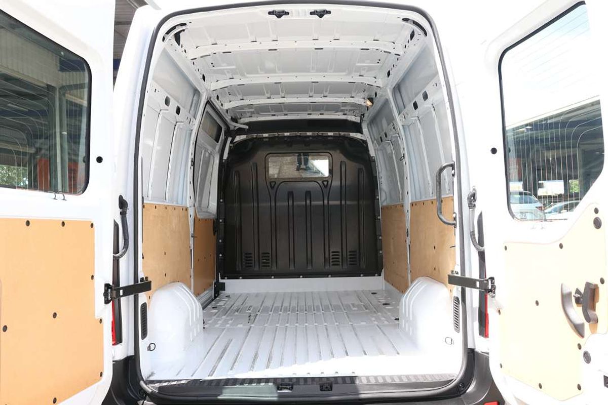 2023 Renault Master Pro 120kW X62 Phase 2