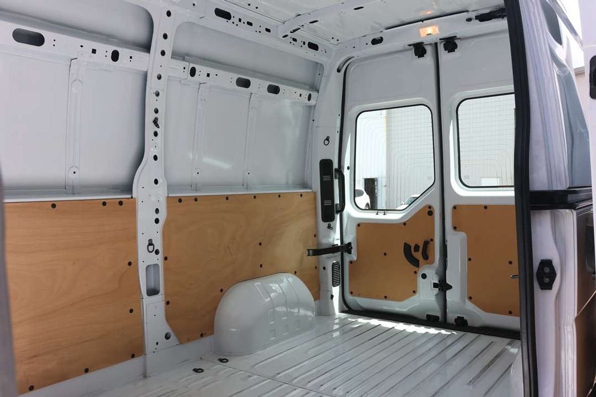 2023 Renault Master Pro 120kW X62 Phase 2
