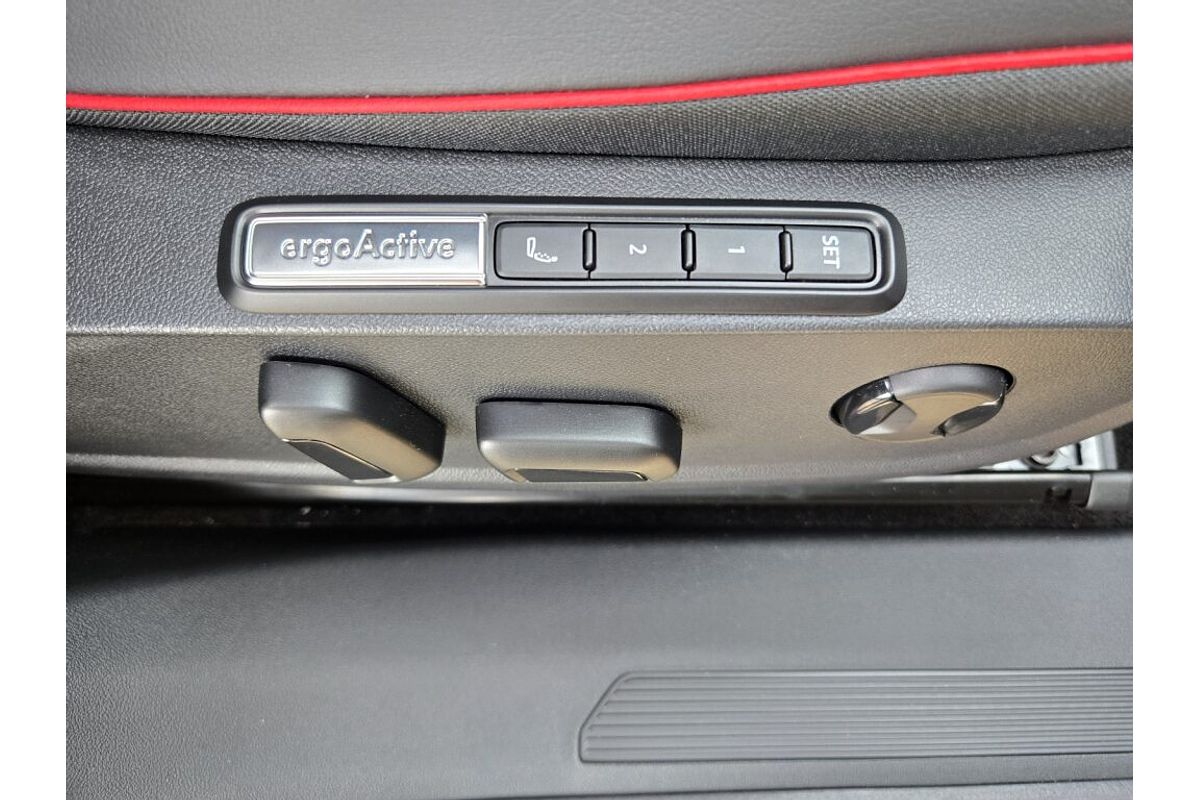 2025 Volkswagen ID.5 GTX E2
