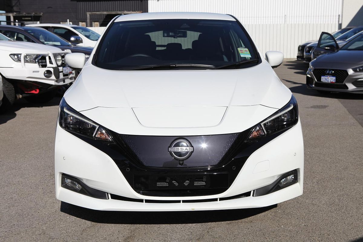 2023 Nissan LEAF ZE1