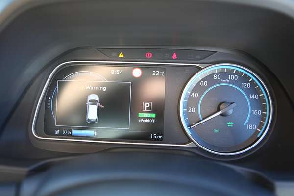 2023 Nissan LEAF ZE1