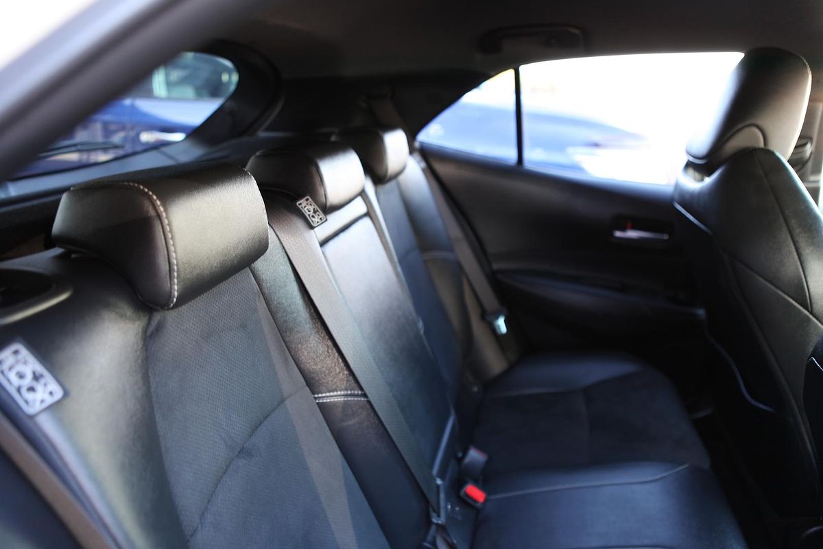 2019 Toyota Corolla ZR Hybrid ZWE211R