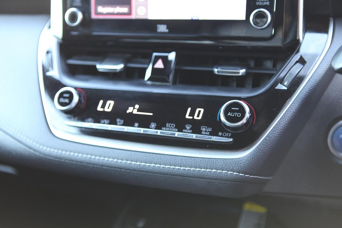 2019 Toyota Corolla ZR Hybrid ZWE211R