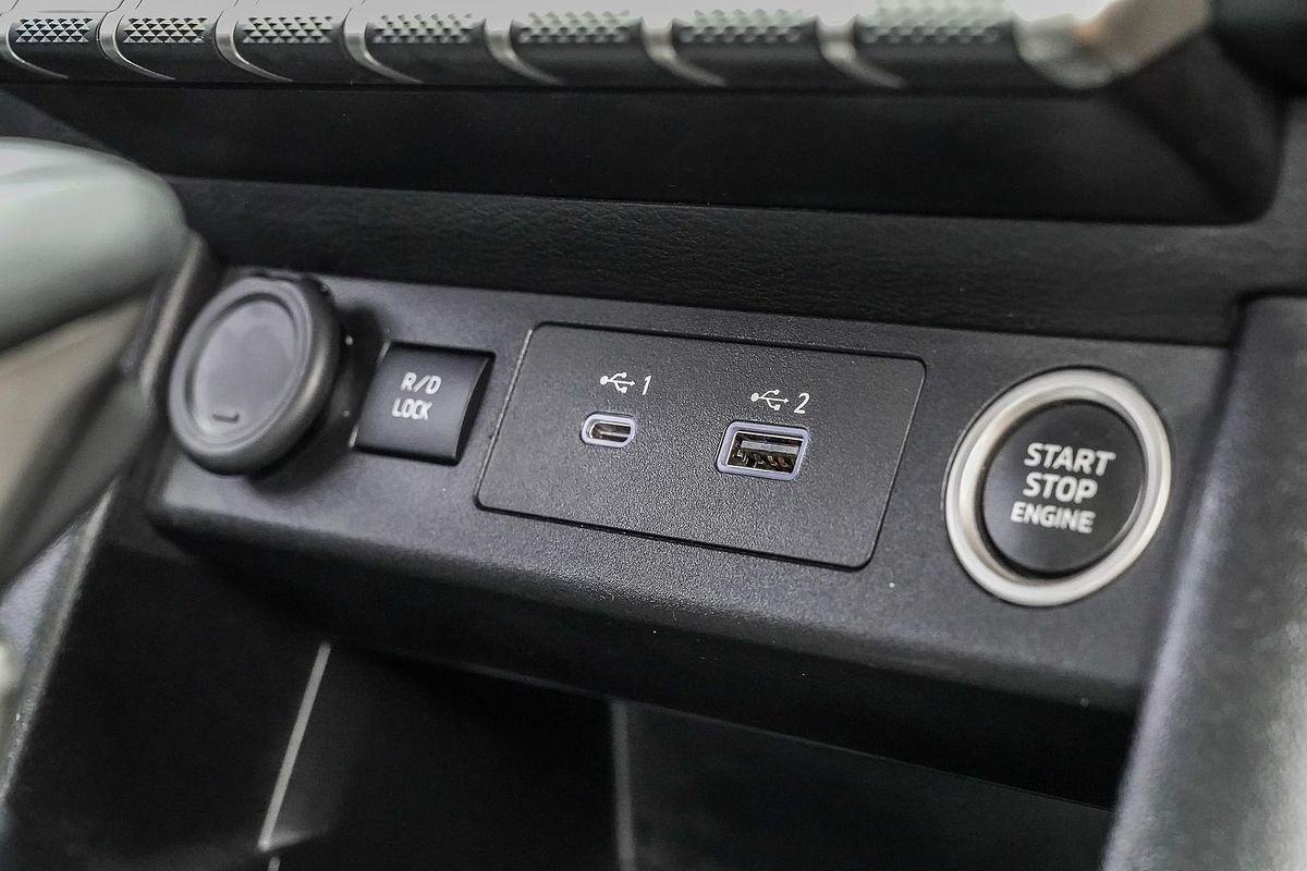 2024 Mitsubishi Triton GLS MV 4X4
