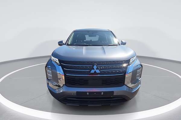 2023 Mitsubishi Outlander ES ZM