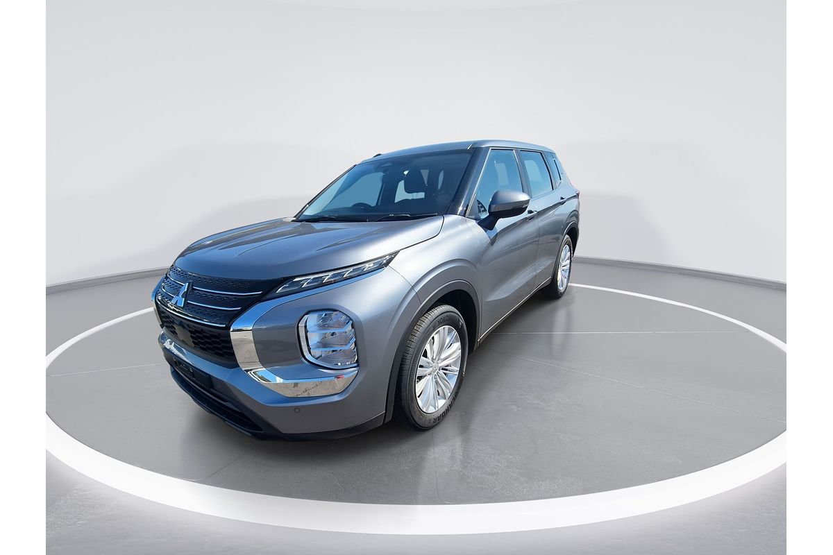 2023 Mitsubishi Outlander ES ZM