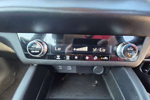 2023 Mitsubishi Outlander ES ZM