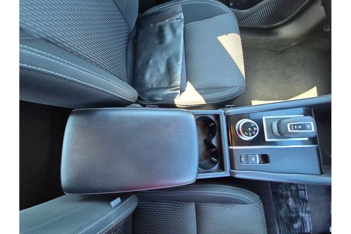 2023 Mitsubishi Outlander ES ZM