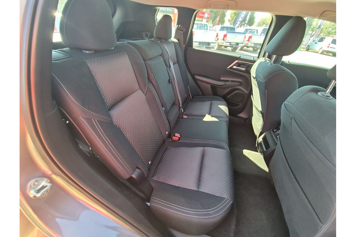 2023 Mitsubishi Outlander ES ZM