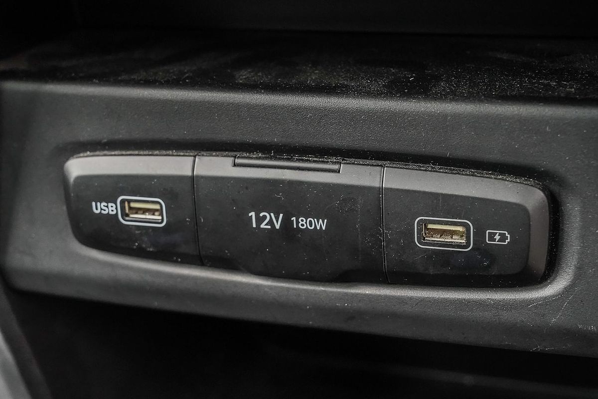 2021 Hyundai STARIA US4.V1