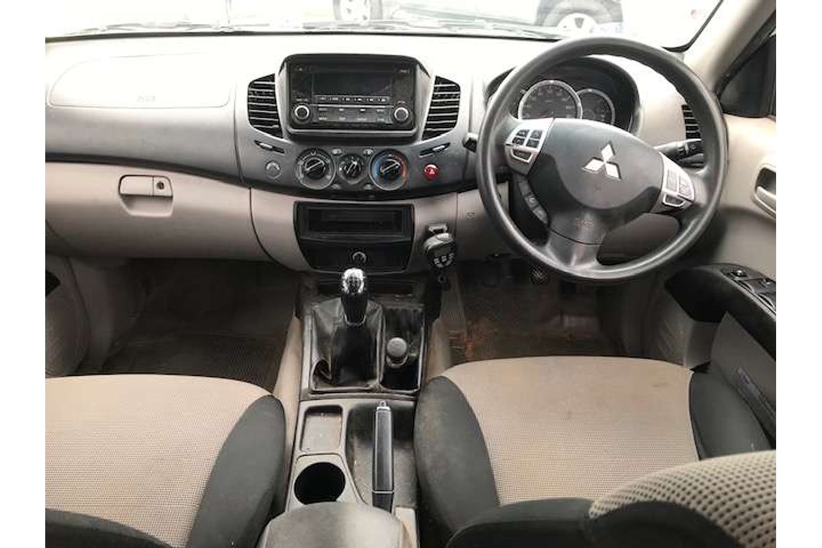 2014 Mitsubishi Triton GLX MN 4X4