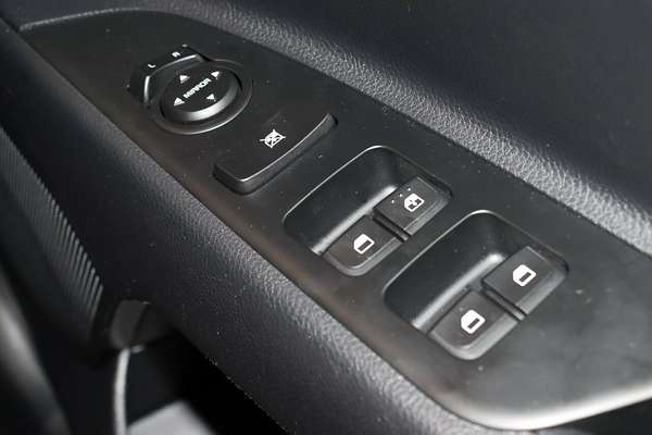 2024 Kia Stonic S YB