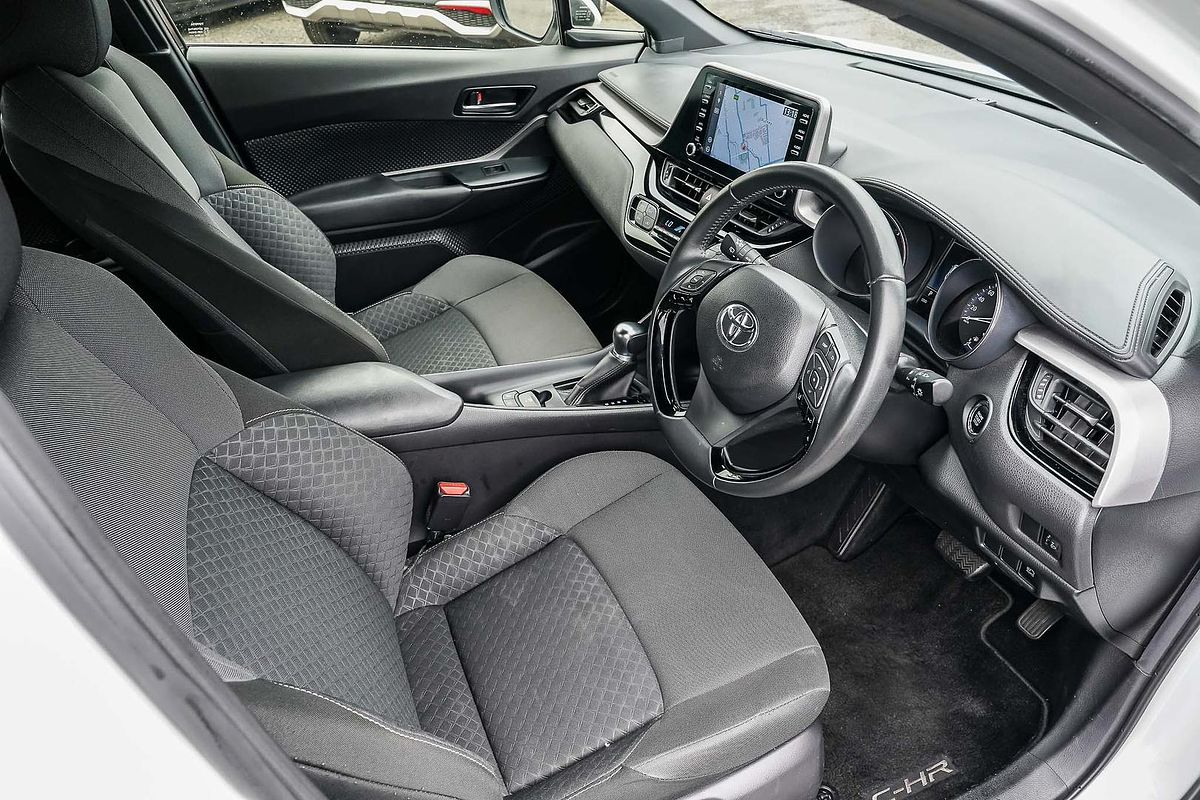 2023 Toyota C-HR GXL NGX10R