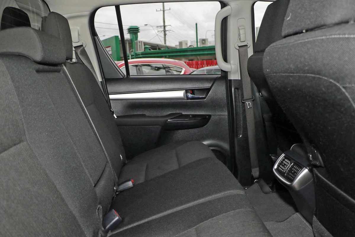 2018 Toyota Hilux SR5 GUN126R 4X4