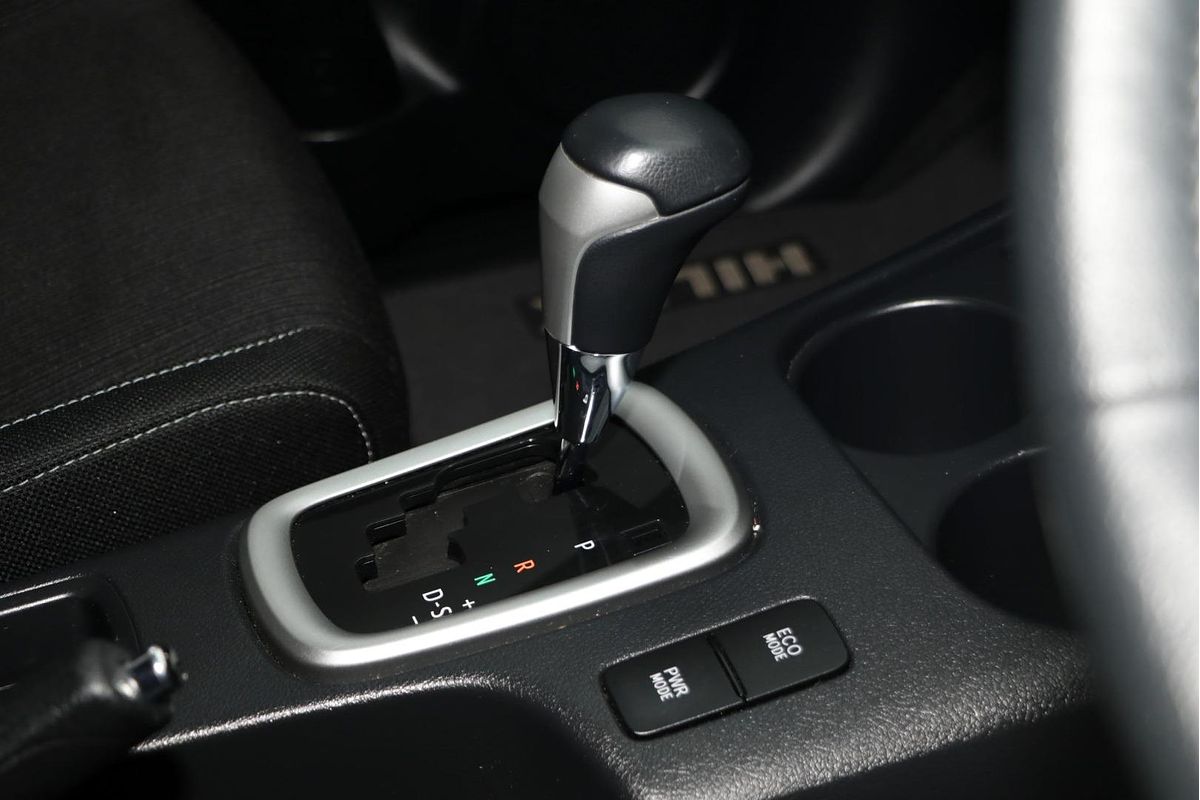2018 Toyota Hilux SR5 GUN126R 4X4