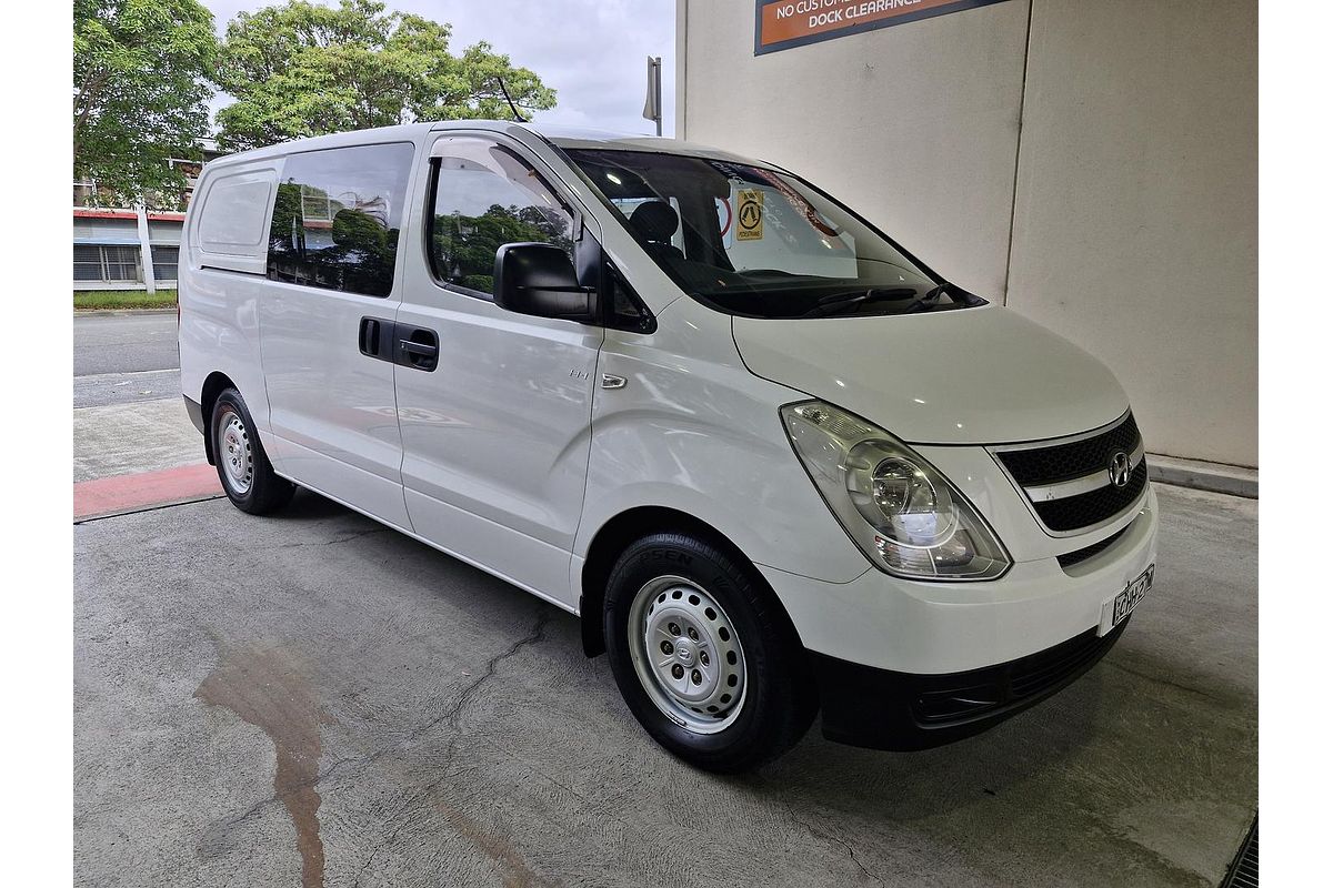 2012 Hyundai iLoad TQ2-V