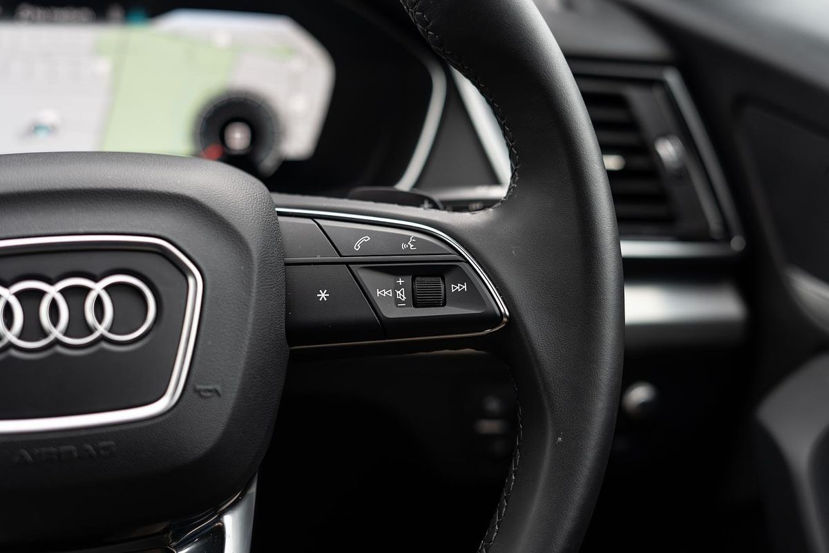 2023 Audi Q5 40 TDI S Line FY