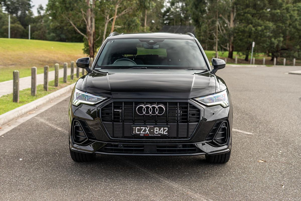 2024 Audi Q3 40 TFSI S line F3