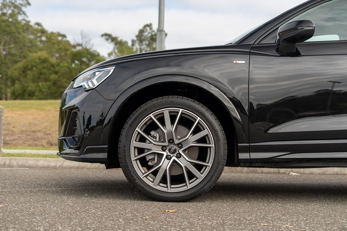 2024 Audi Q3 40 TFSI S line F3