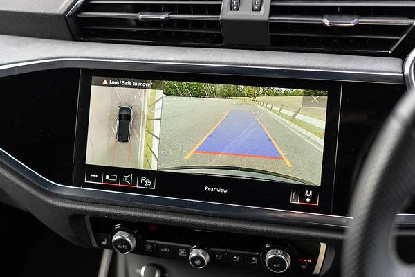 2024 Audi Q3 40 TFSI S line F3