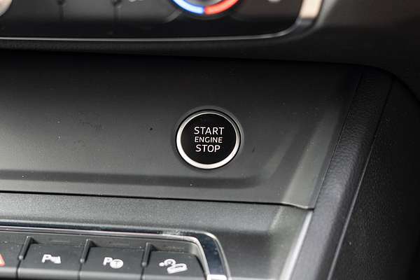 2024 Audi Q3 40 TFSI S line F3