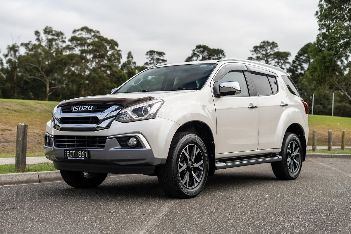 2020 Isuzu MU-X LS-T
