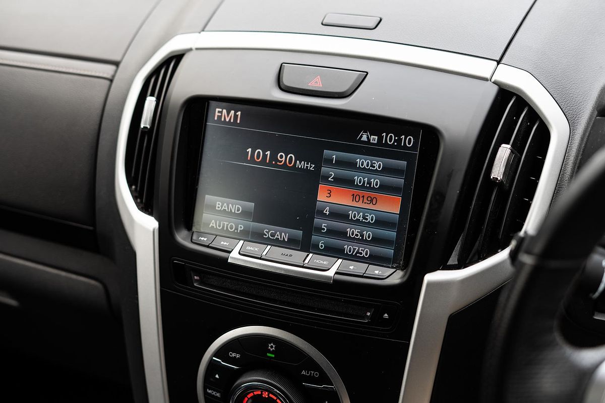 2020 Isuzu MU-X LS-T