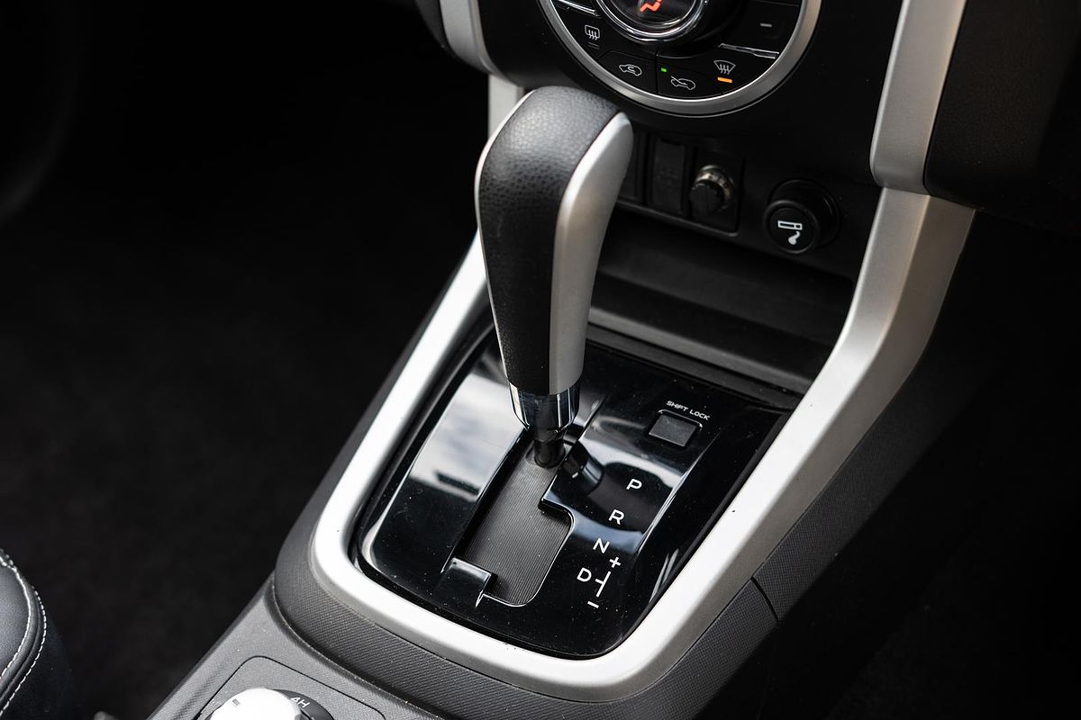 2020 Isuzu MU-X LS-T