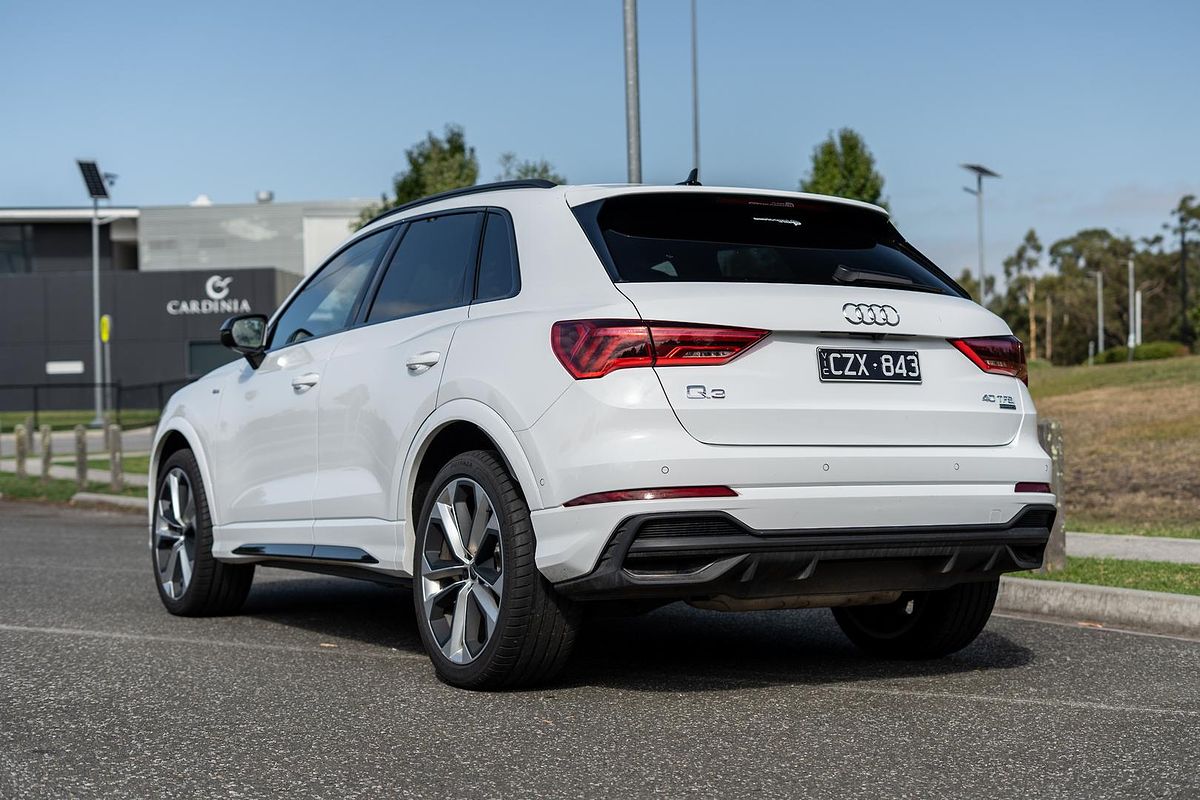 2024 Audi Q3 40 TFSI S line F3