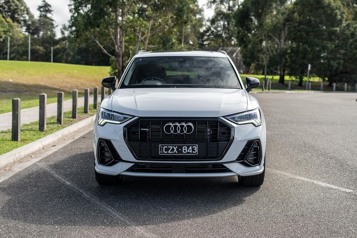 2024 Audi Q3 40 TFSI S line F3