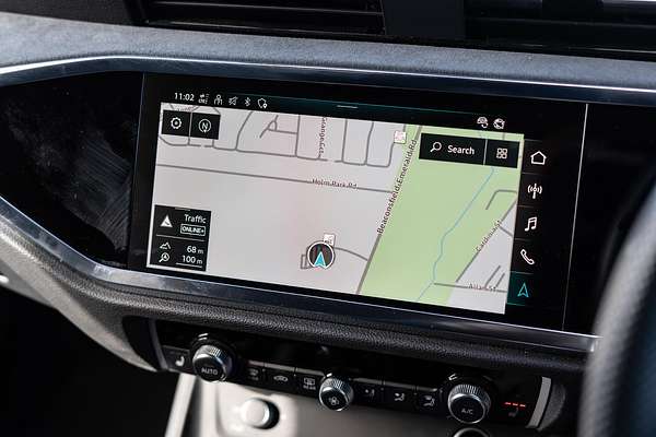 2024 Audi Q3 40 TFSI S line F3