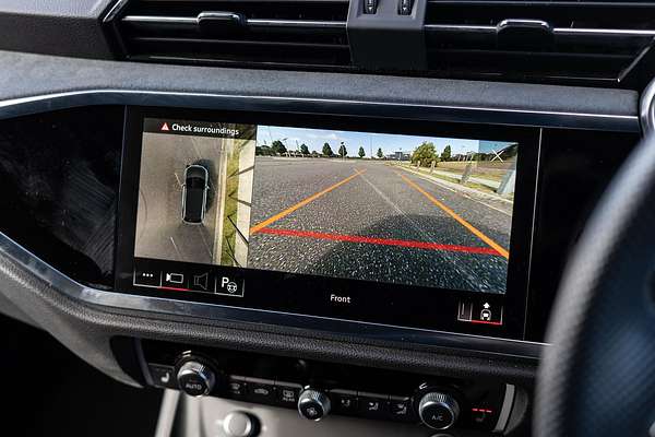 2024 Audi Q3 40 TFSI S line F3