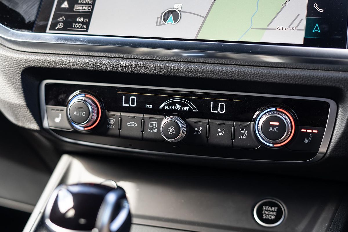 2024 Audi Q3 40 TFSI S line F3