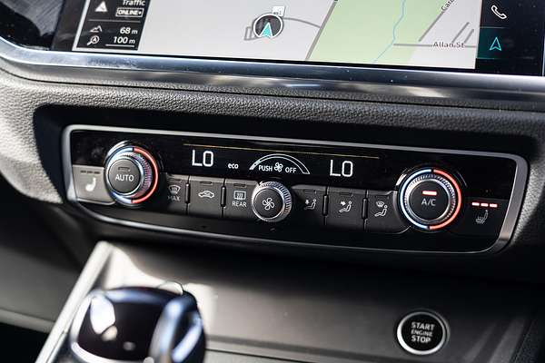 2024 Audi Q3 40 TFSI S line F3