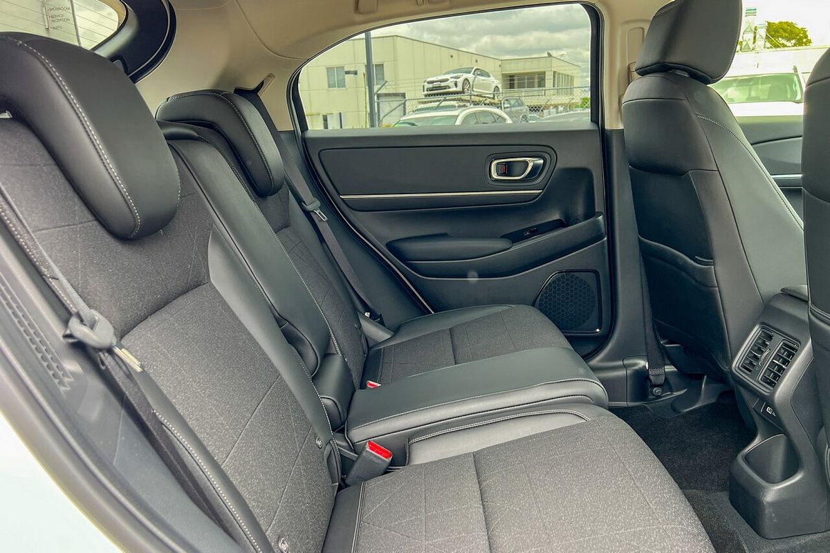 2023 Honda HR-V e:HEV L