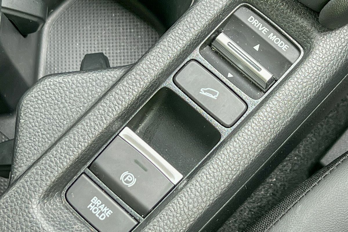2023 Honda HR-V e:HEV L