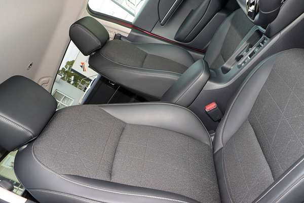 2023 Honda HR-V e:HEV L
