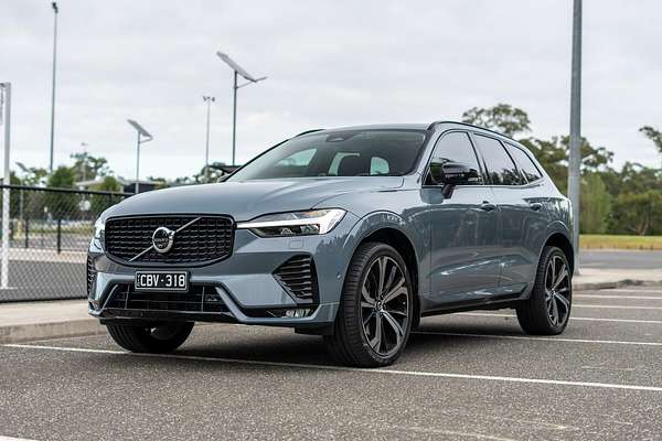 2022 Volvo XC60 Ultimate B6 Dark