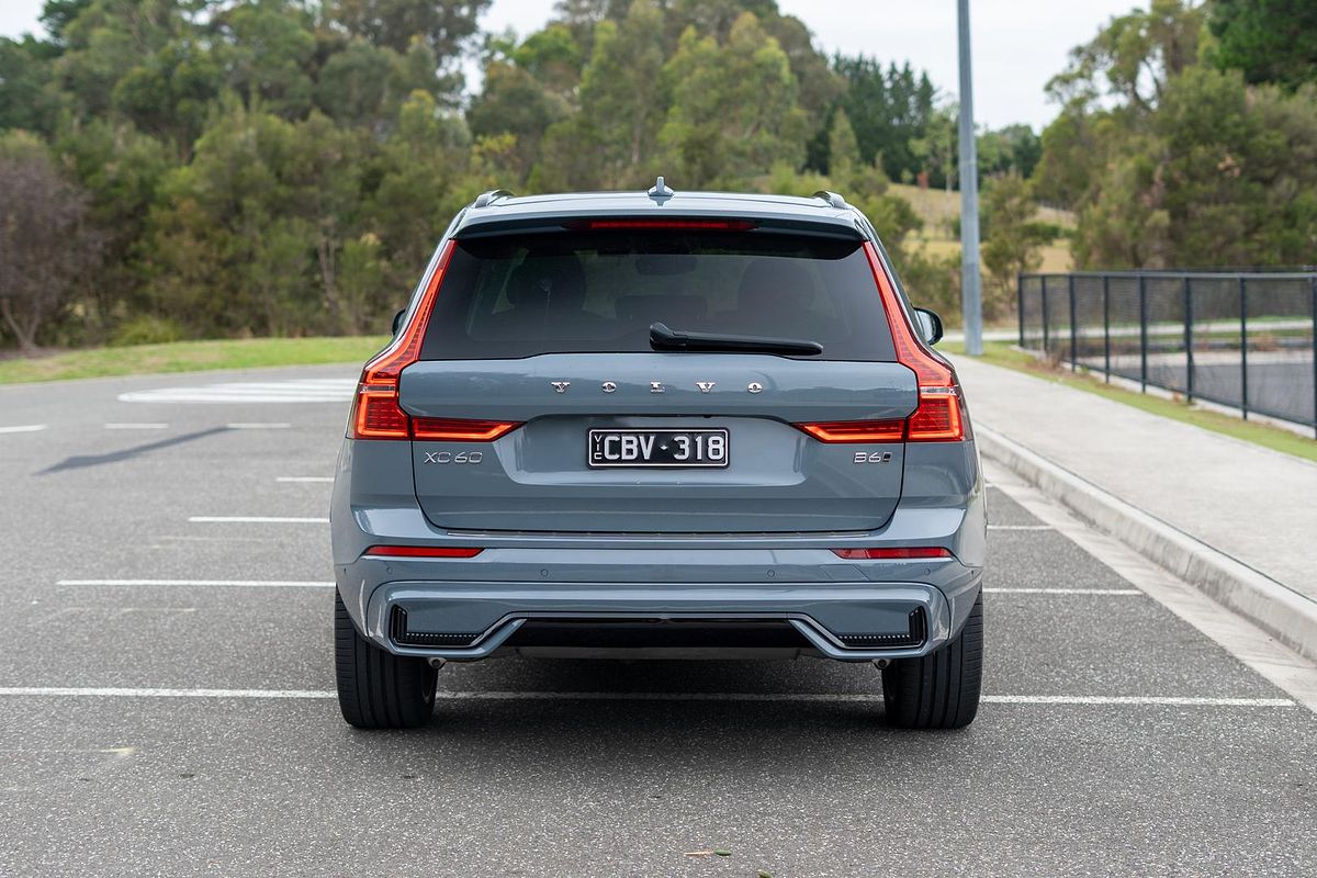 2022 Volvo XC60 Ultimate B6 Dark