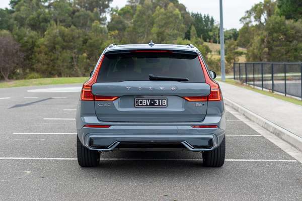 2022 Volvo XC60 Ultimate B6 Dark
