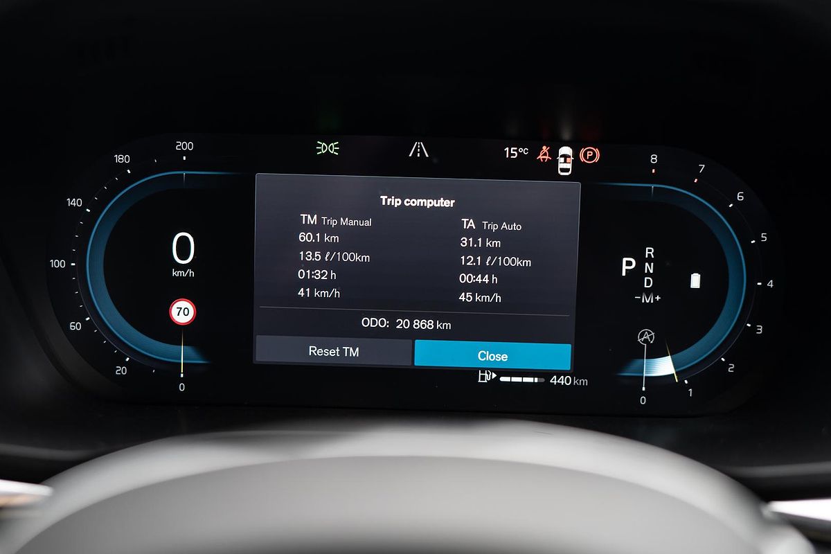 2022 Volvo XC60 Ultimate B6 Dark