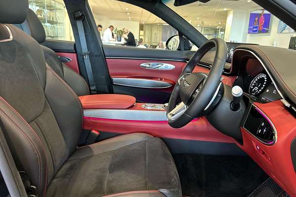 2023 Genesis GV70 2.5T AWD JK.V2