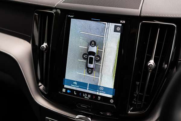 2022 Volvo XC60 Ultimate B6 Dark
