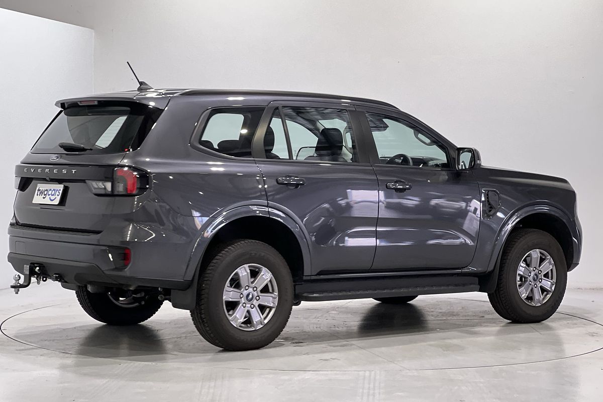 2024 Ford Everest Ambiente