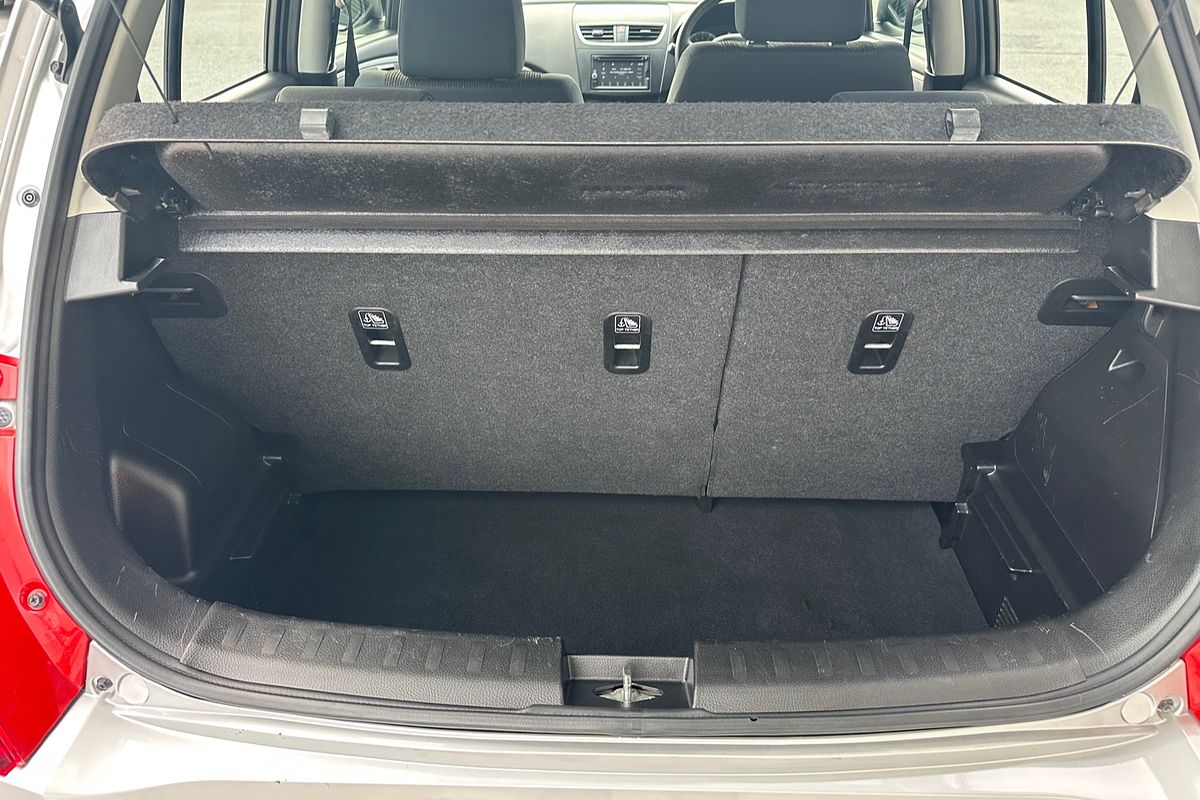 2015 Suzuki Swift GL Navigator FZ